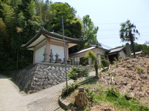Hachiyo Rengeji (the Hachiyo Rengeji Temple)